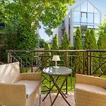 Grand - Patio Mare شقة *